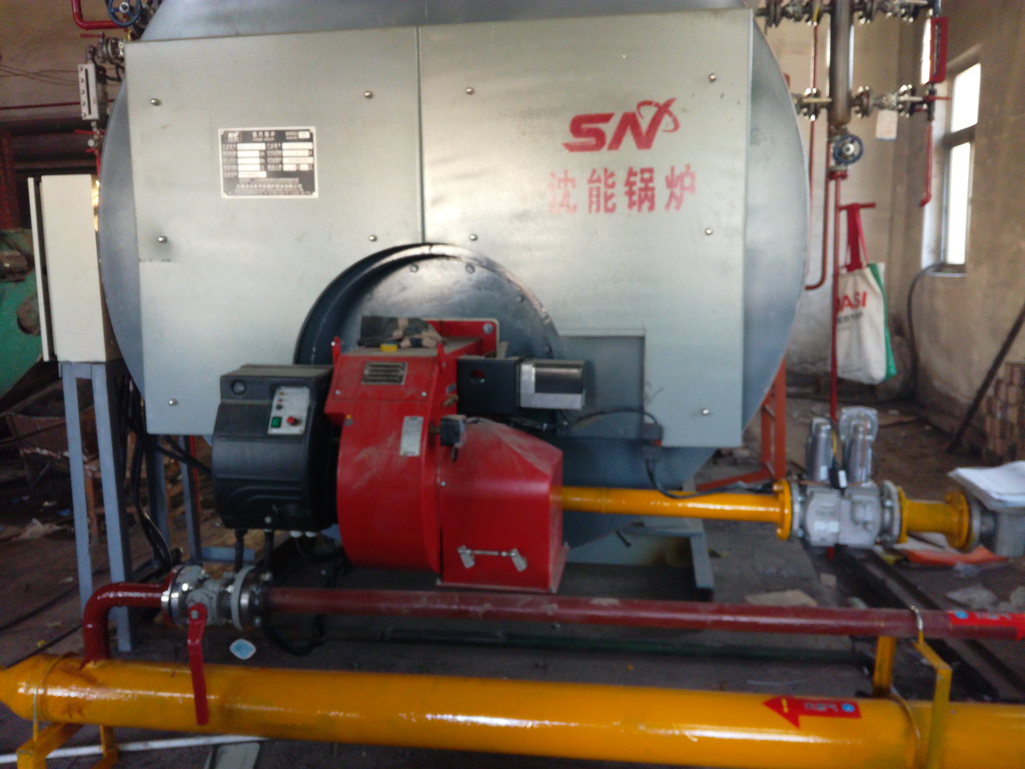 朝陽宏發養雞應用4T蒸汽鍋爐